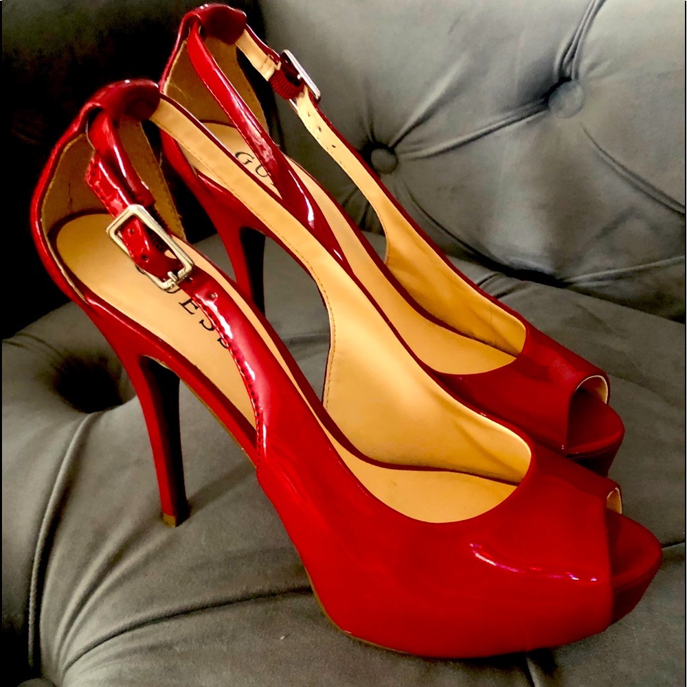 Guess sexy red pumps size 6.5